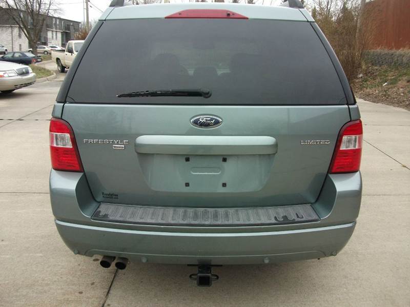 2006 Ford Freestyle Limited Awd In Columbia Mo Revelation Motors Llc