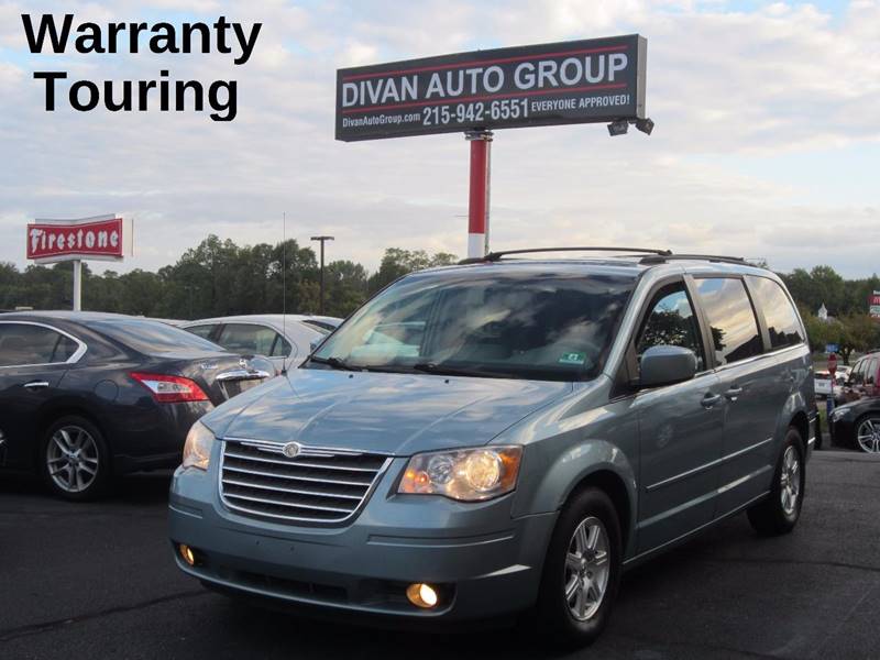 2008 Chrysler Town And Country Touring 4dr Mini Van In